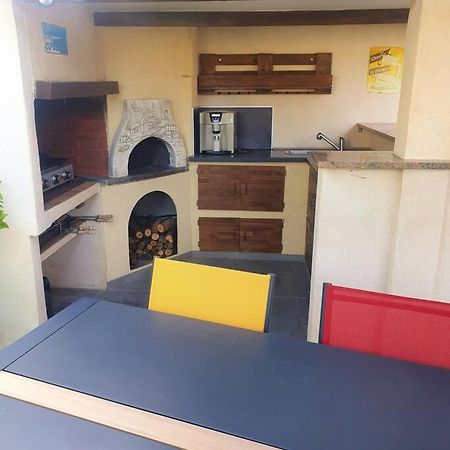 Joli Haut De Villa 3 Chambres Climatise Avec Jacuzzi Мариньян Экстерьер фото